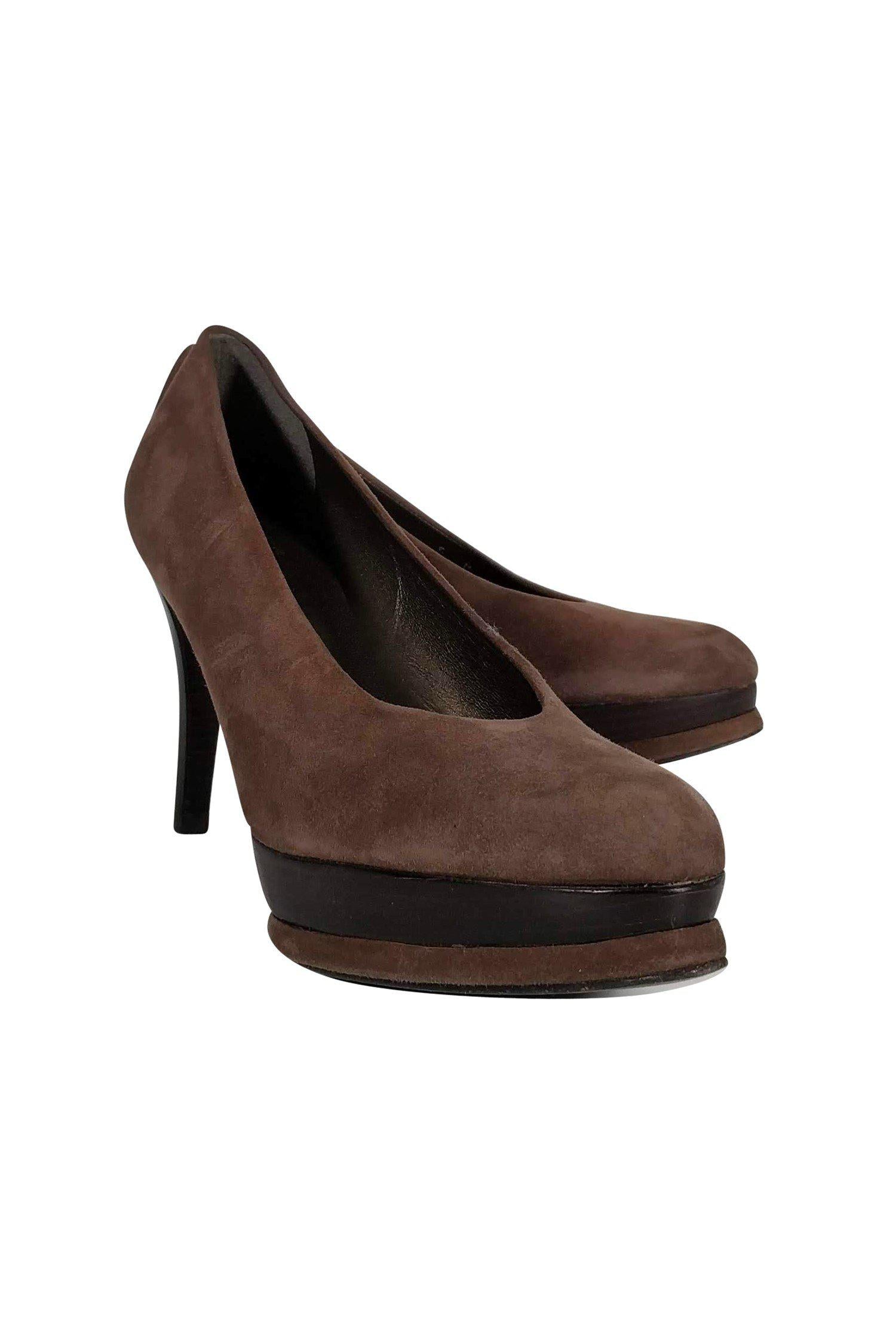 Stuart Weitzman's Irresistible Brown Suede Platform Pumps - Size 6