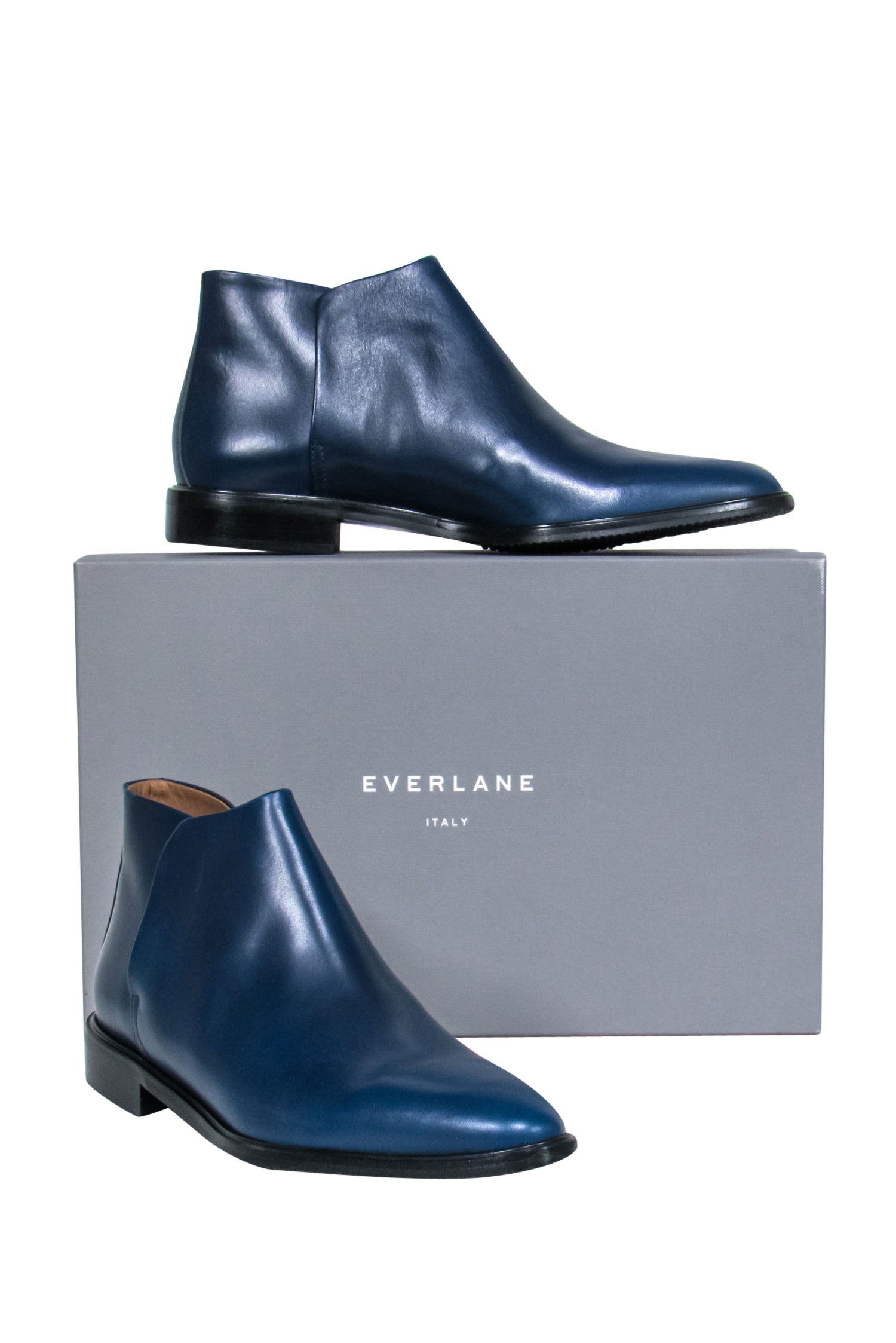 Everlane Indigo Blue Leather Chelsea Booties - Size 9, Fashion Must-Have!