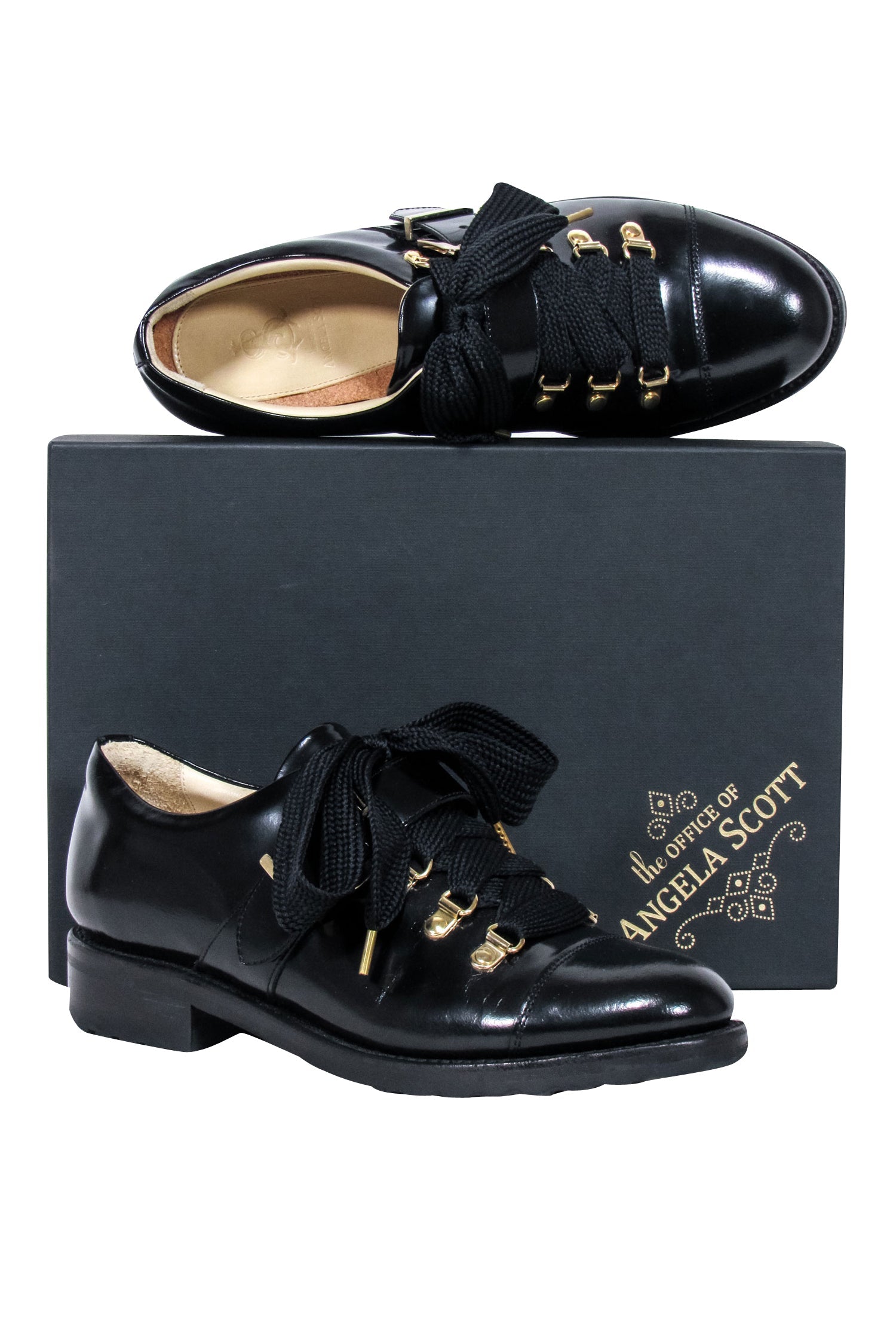 Angela Scott's Mr. Logan Black Leather Oxfords - Size 9: A Fashion-Forward Must-Have!