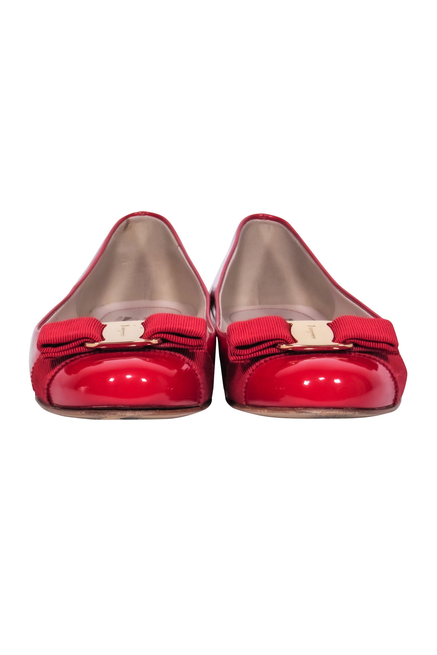 Ferragamo's Stunning Red Patent Leather Ballet Flats with Bow - Size 6