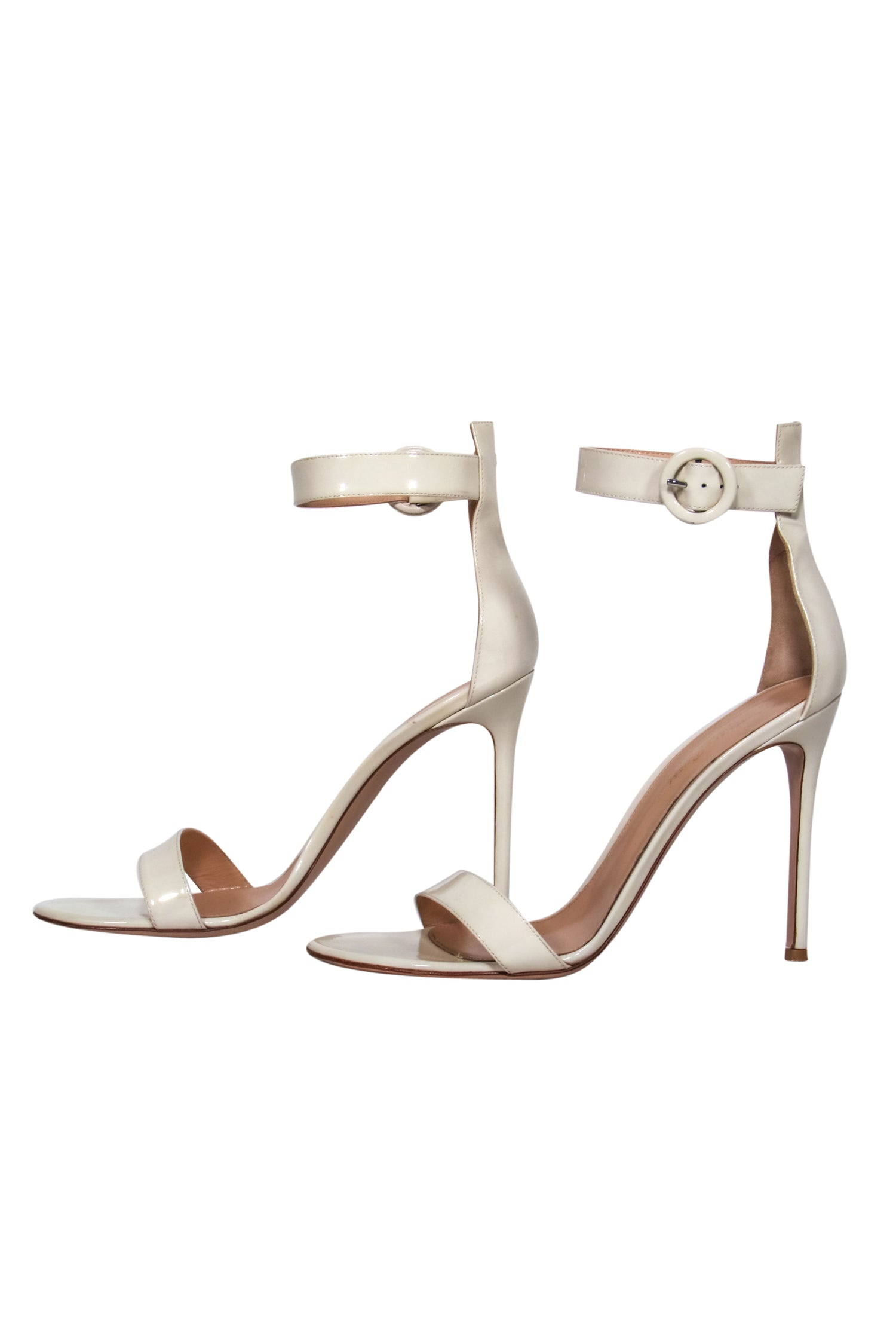Gianvito Rossi Cream Patent Leather Anklestrap Pumps - Size 11 - A Must - Have for Fashionistas!