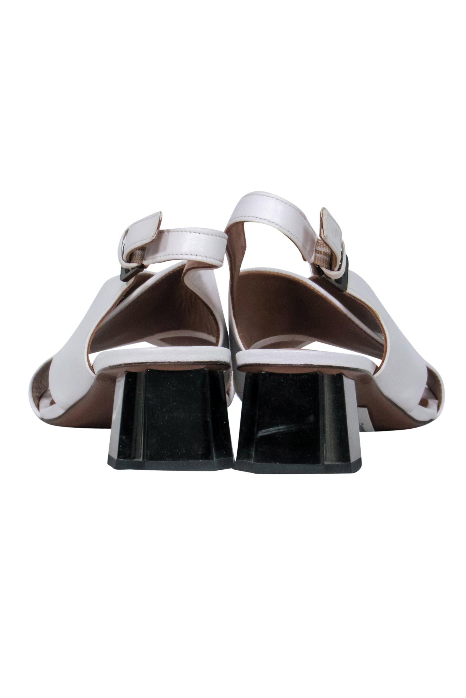 Robert Clergerie's Gorgeous White Smooth Leather Slingback Scalloped Block Heels - Size 8.5