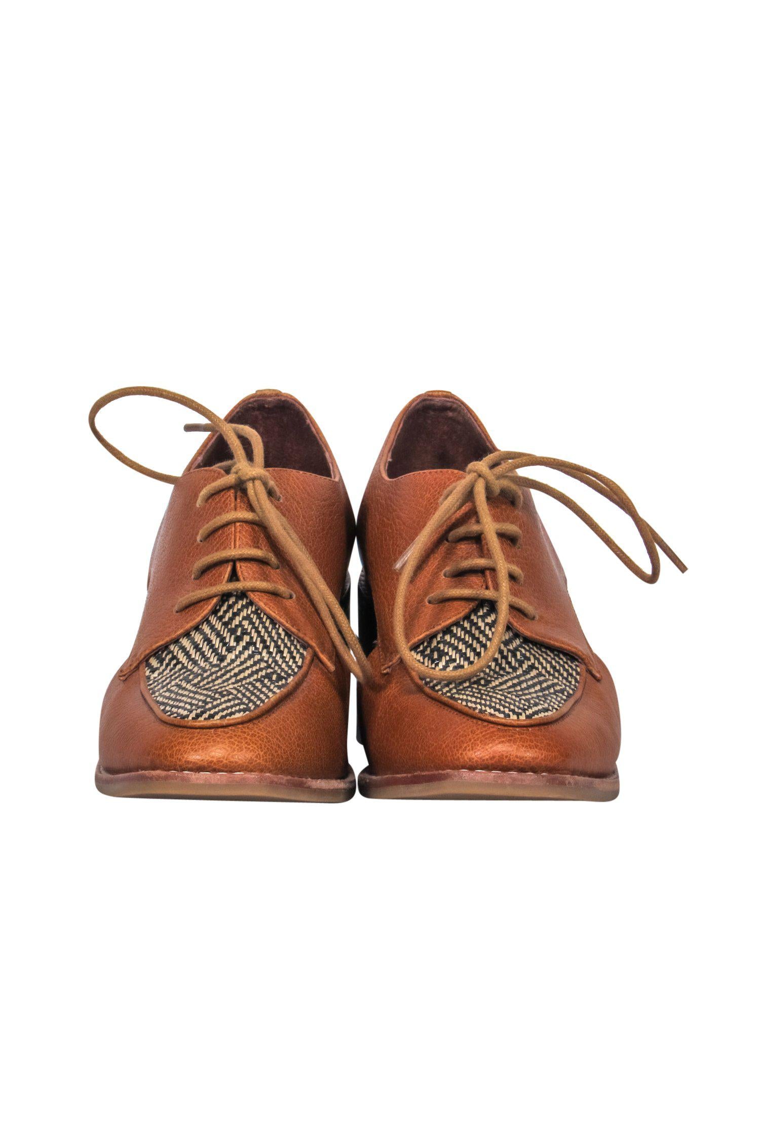 Jeffrey Campbell's Stunning Brown Block Heeled Oxfords with Cutouts - Size 8