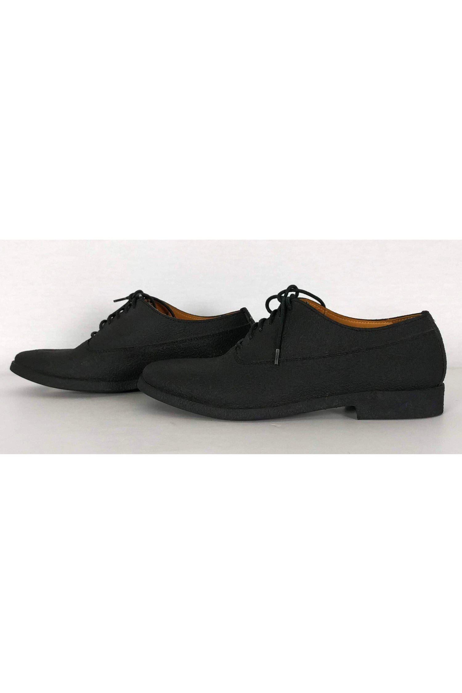 Maison Martin Margiela's Stunning Black Textured Oxfords - Size 6.5