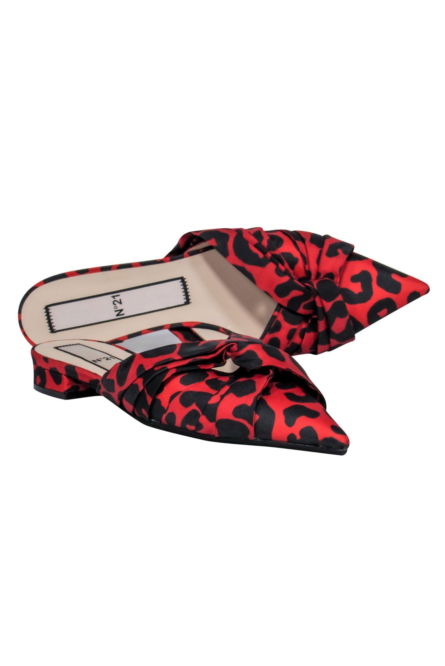 No. 21 Red & Black Leopard Print Pointed Toe Mules - Size 9.5: Fierce Fashion for You!
