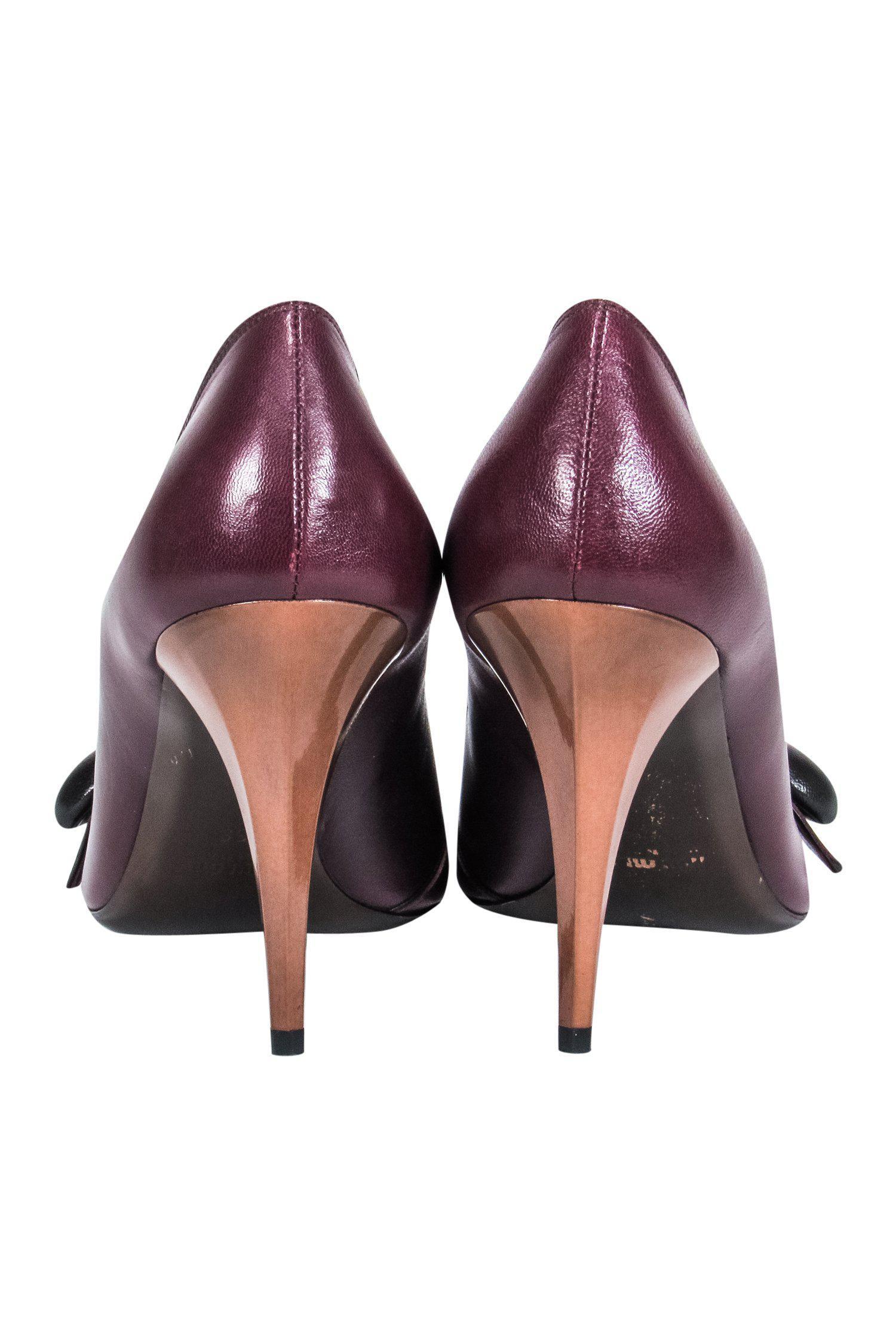 Miu Miu - Stunning Burgundy Leather Rounded Toe Pumps in Size 9