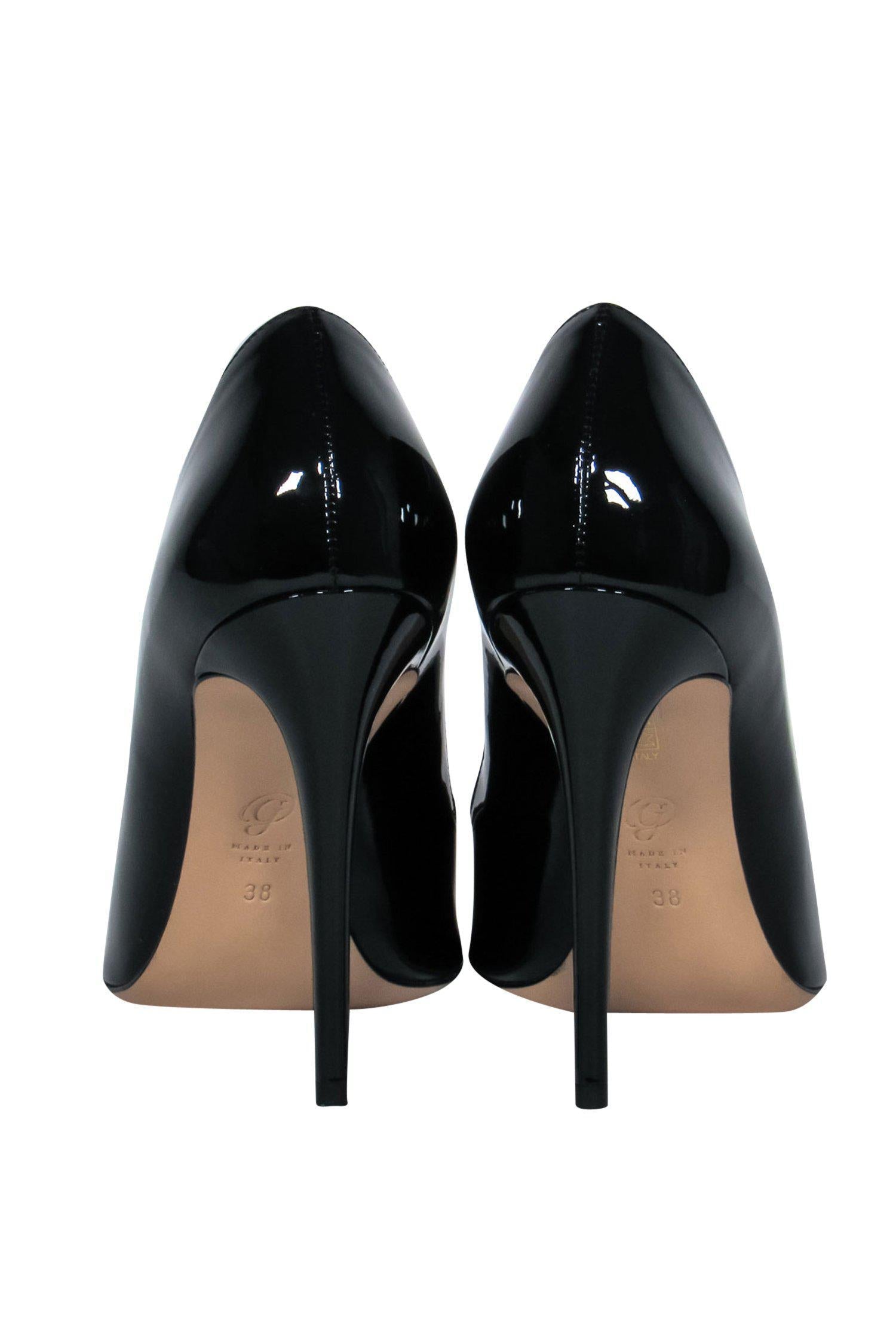 M. Gemi Black Patent Leather Pointed Toe Pumps - Size 8 - Timeless Elegance