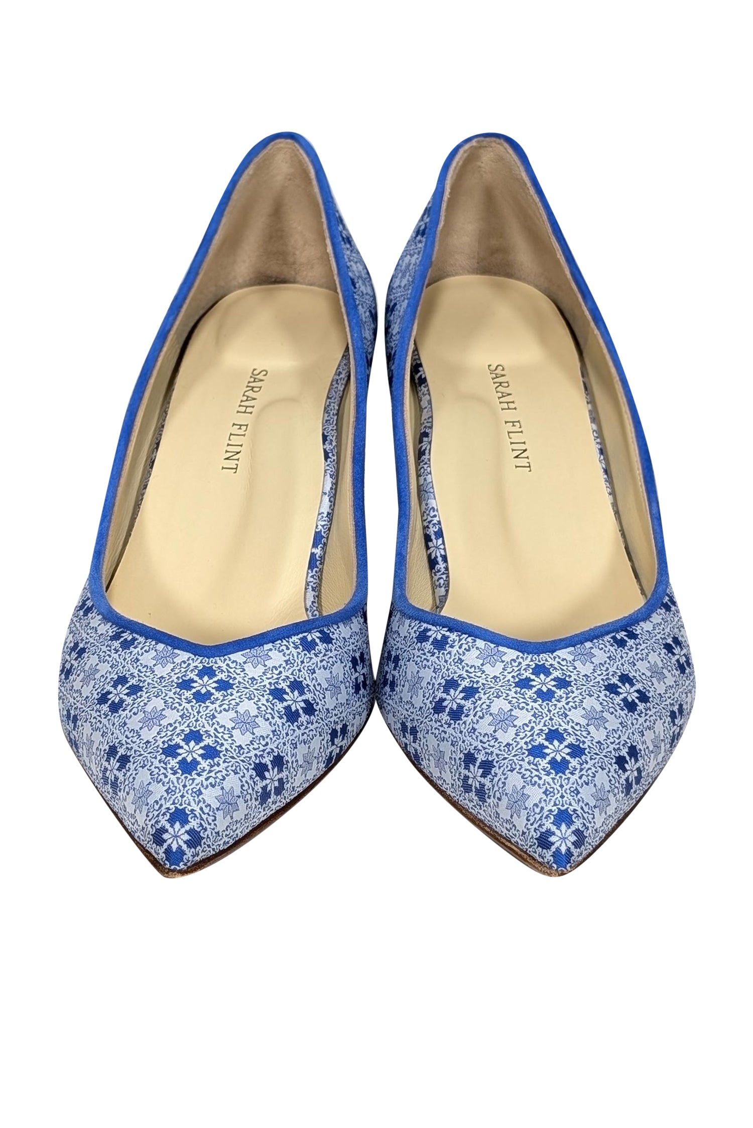 Sarah Flint - Stunning Blue & White Print Pointed Toe Block Heel Pumps in Size 9