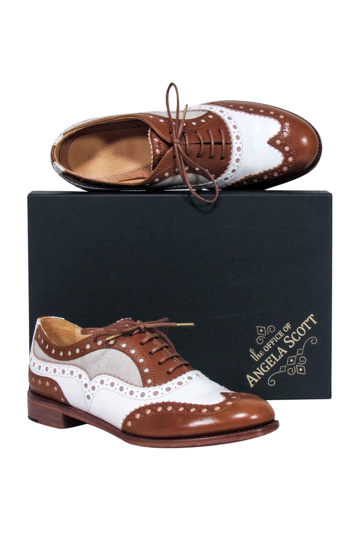 Angela Scott's Stylish Cognac & White 'Mr. Doubt' Oxfords - Size 9