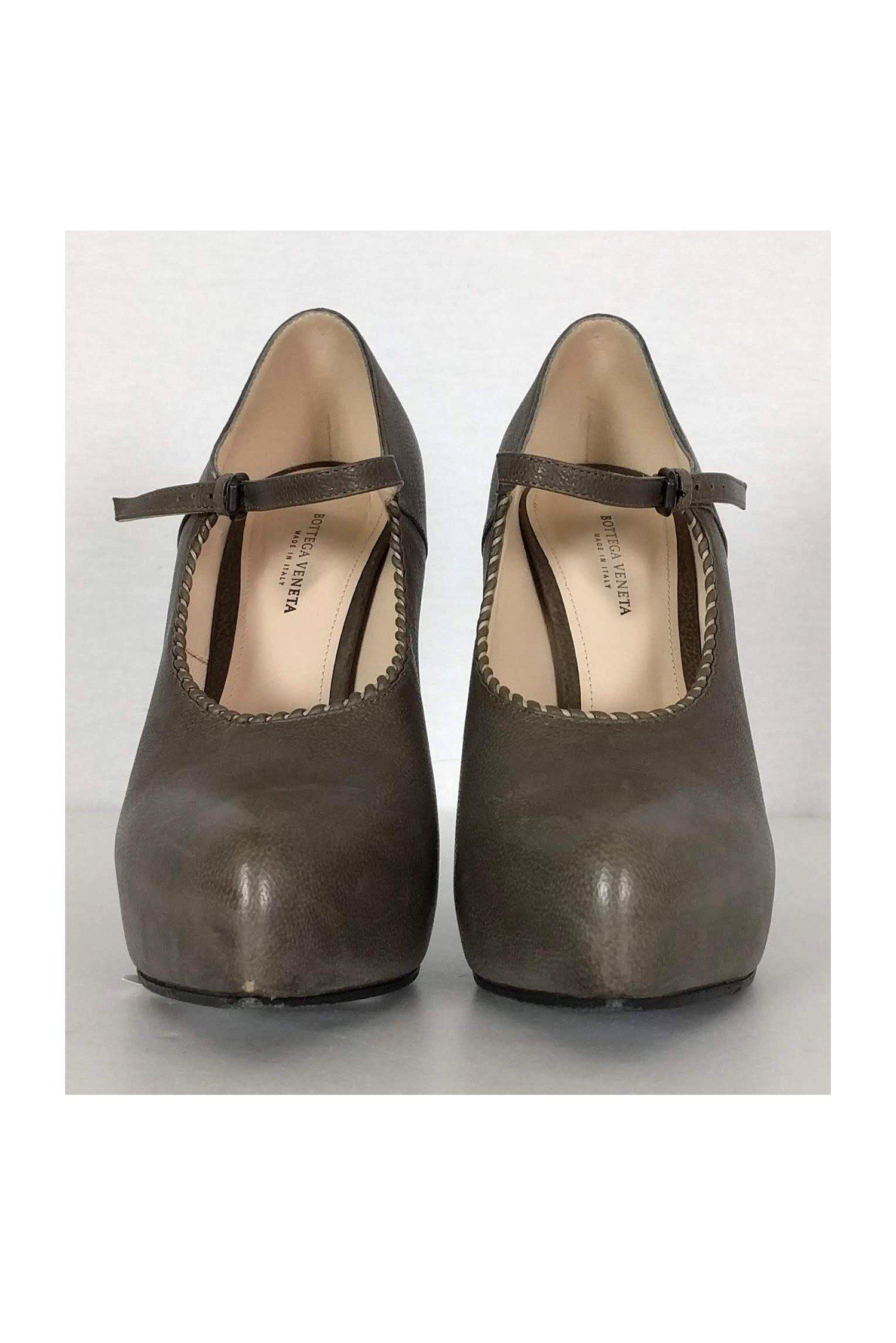 Gorgeous Bottega Veneta Taupe Mary Jane Pumps - Size 7.5 - Grab Yours Now!