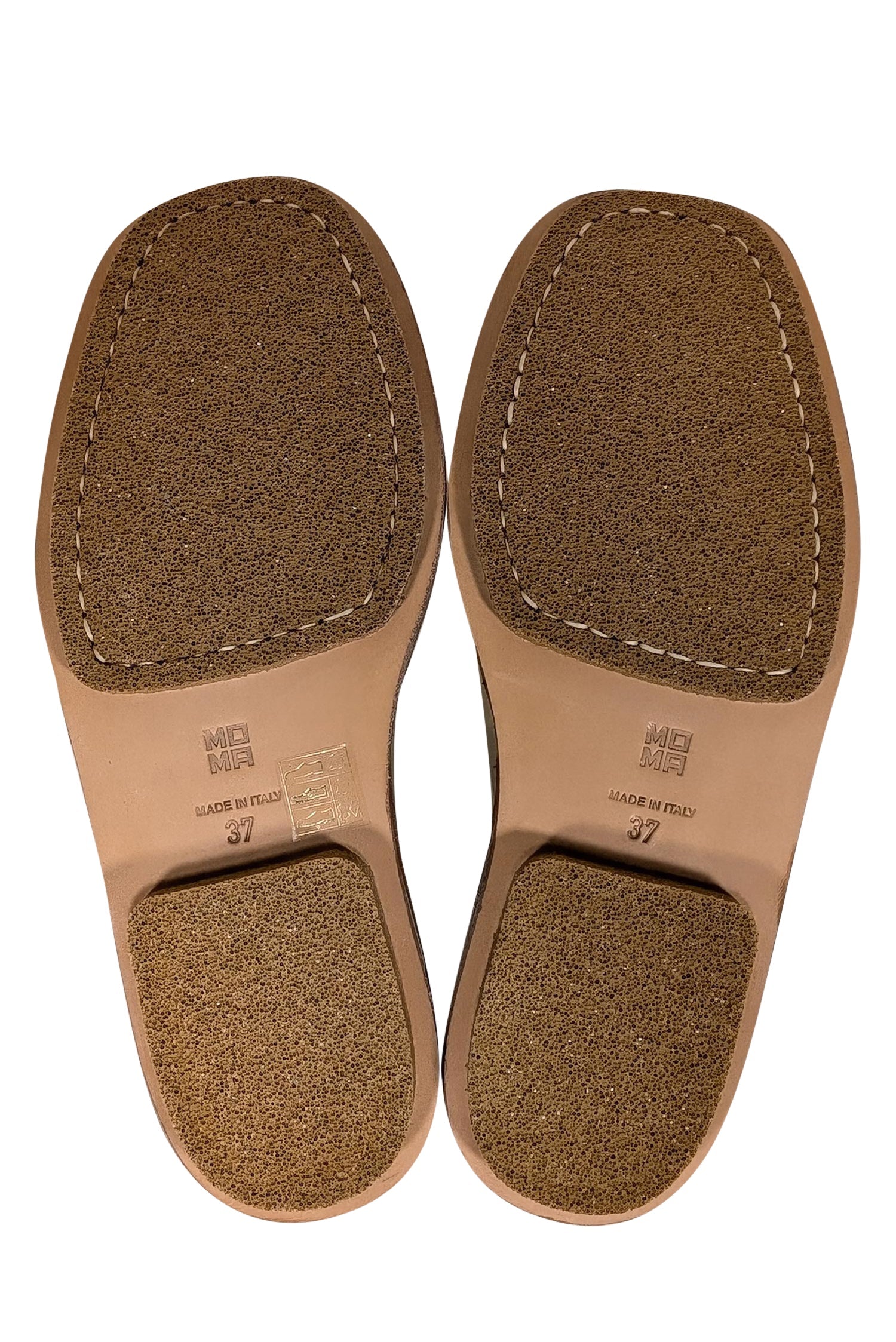 Moma Gold Metallic Flats - Size 7: The Epitome of Weekend Glam!