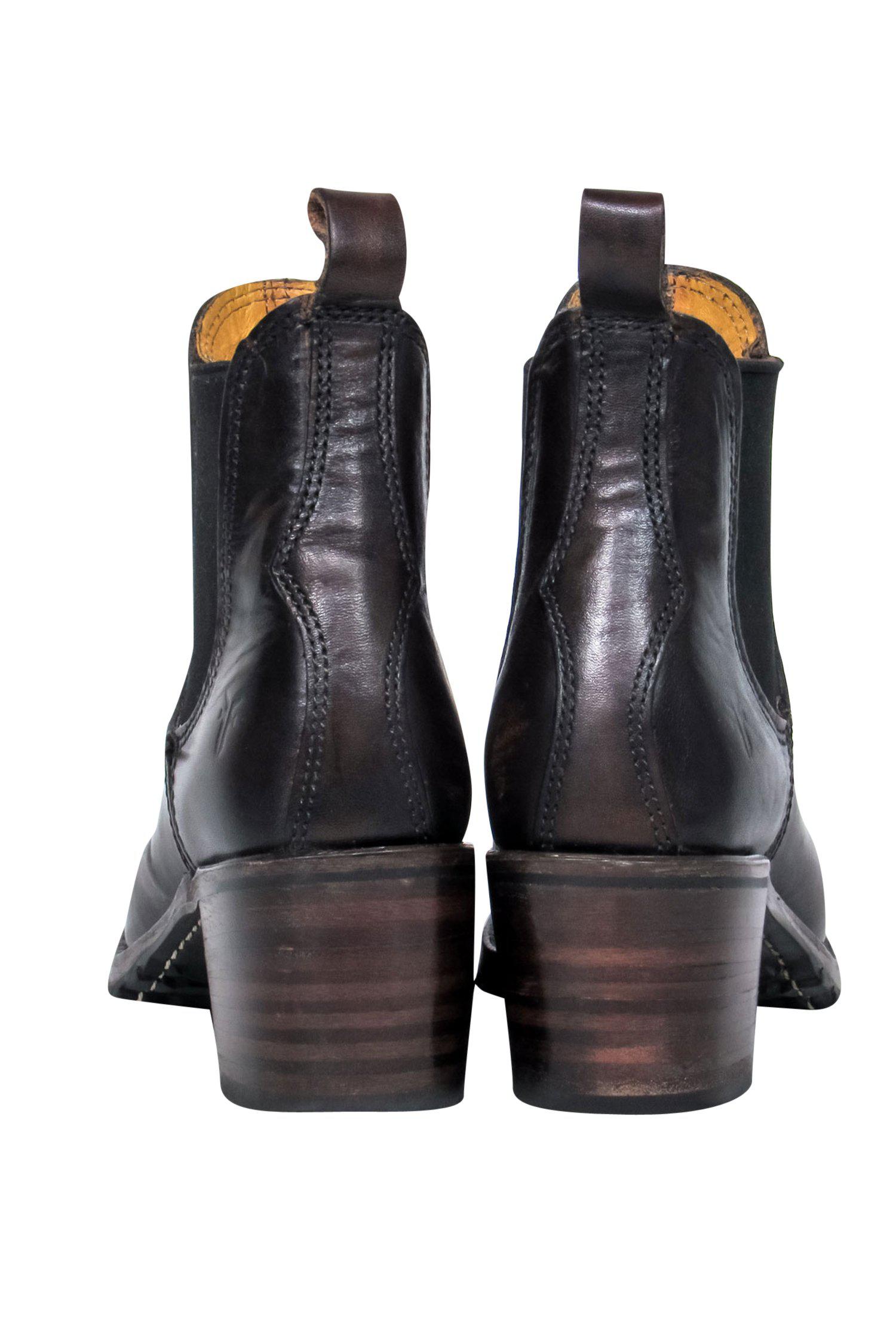 Frye's Gorgeous Brown Leather Block Heel Ankle Booties - Size 7