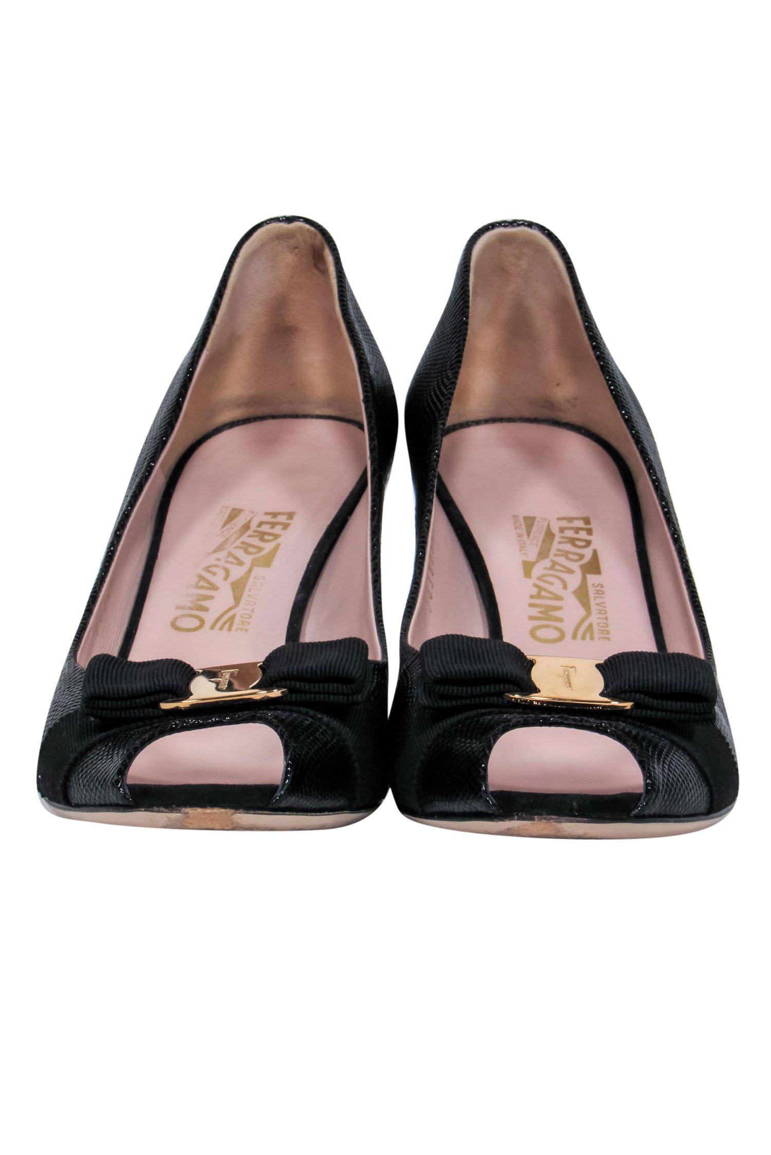 Ferragamo Black Textured Peep Toe Pumps with Bows - Size 9 - Timeless Elegance