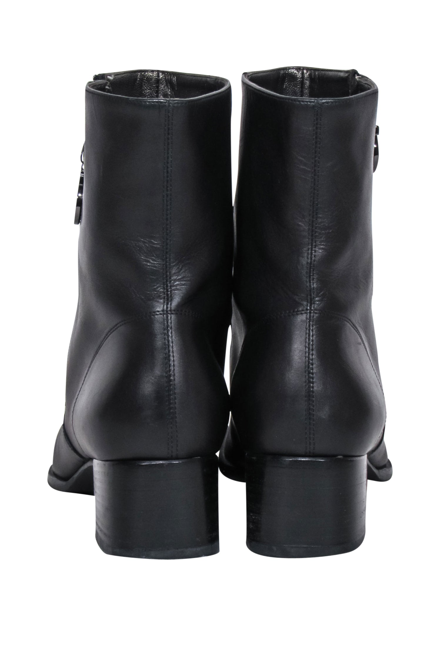 Ferragamo Black Leather Short Boots - Size 8.5: A Must-Have for Fall and Winter!