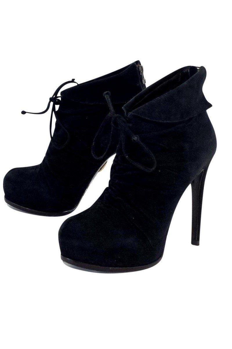 Pour La Victoire's Stunning Black Suede Platform Ankle Booties - Size 8.5
