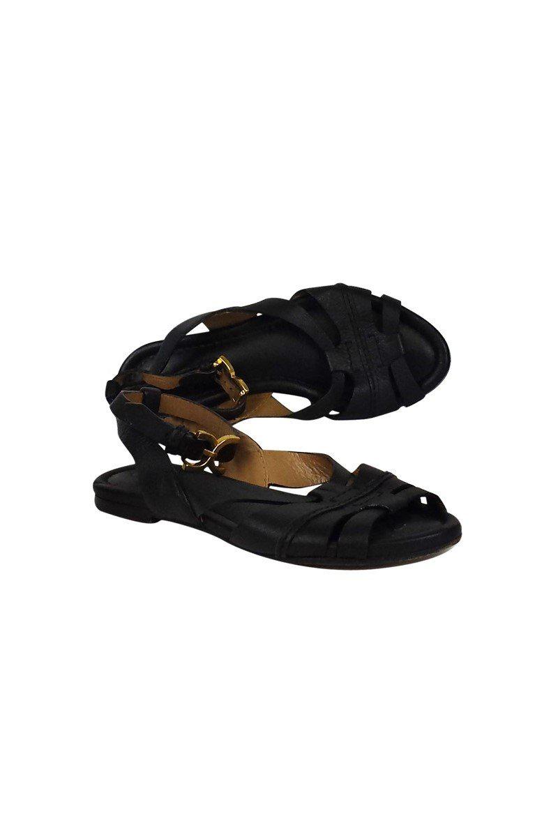 Chloe's Stylish Black Leather Sandals - Size 5.5