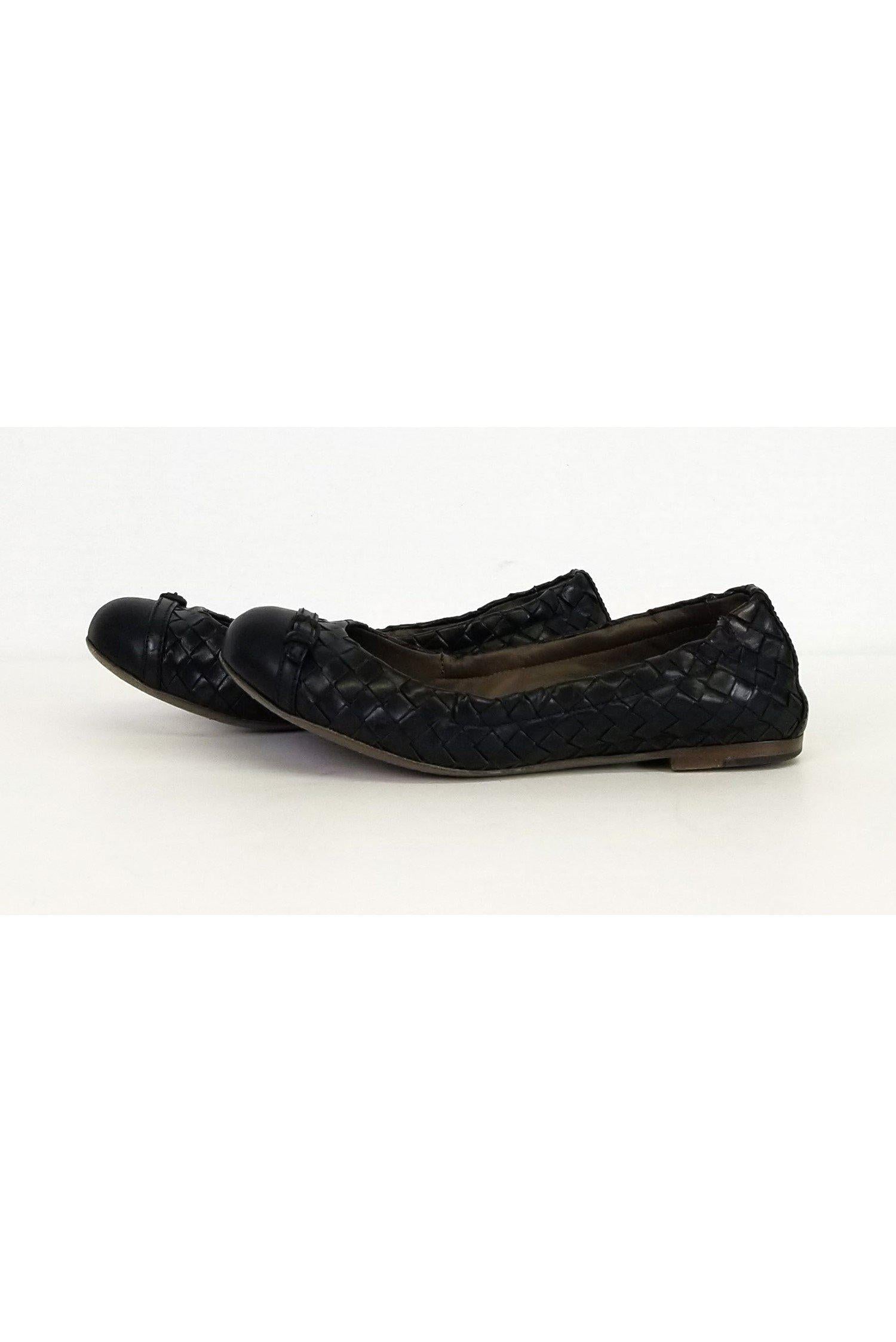 Bottega Veneta - Stunning Black Woven Flats in Size 6.5