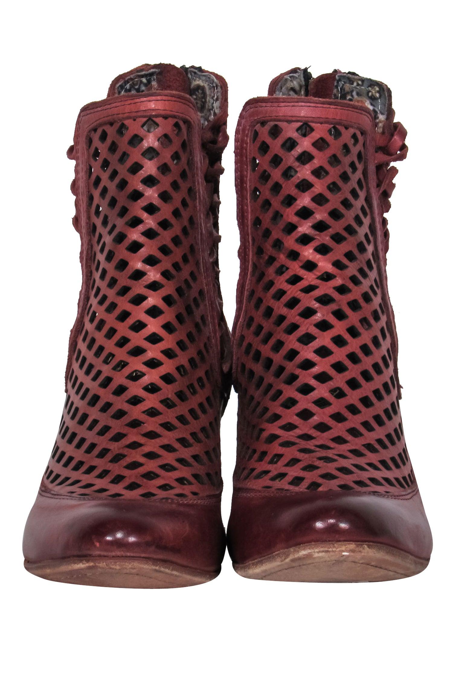 Steven's Freebird Cognac Leather Mesh Block Heel Booties - Size 9