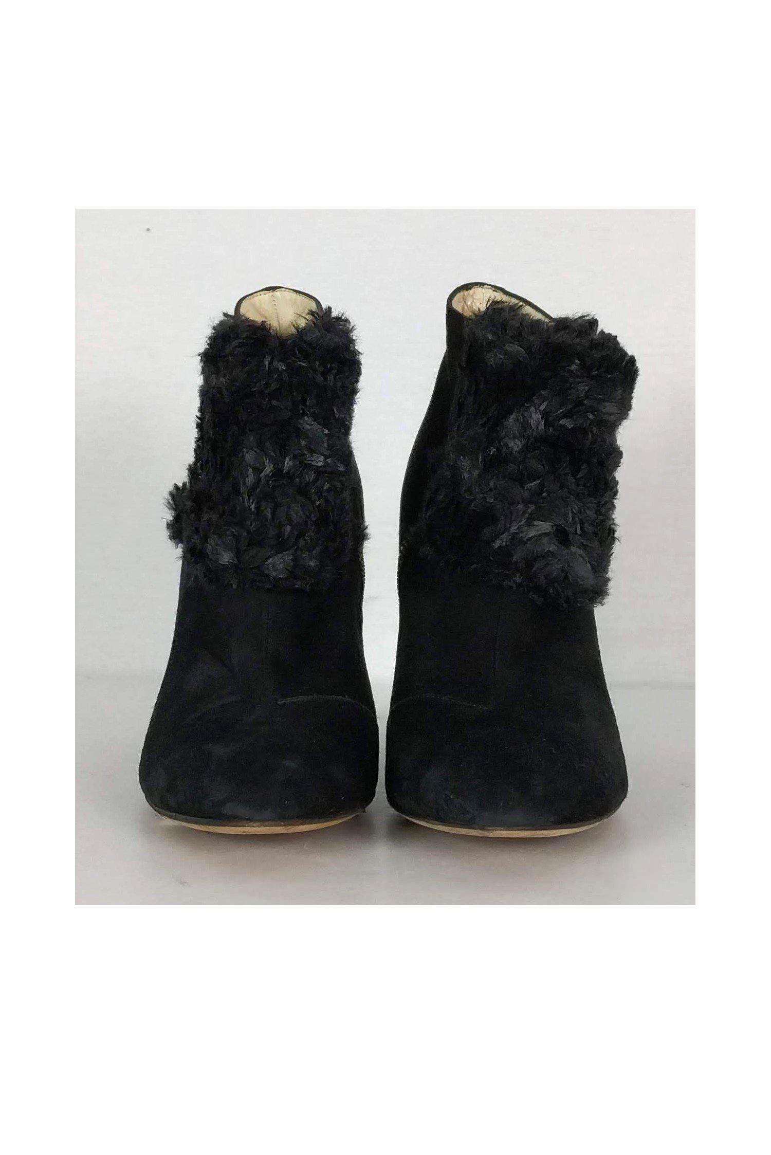 Bettye Muller's Stunning Black Suede Ankle Booties - Size 9