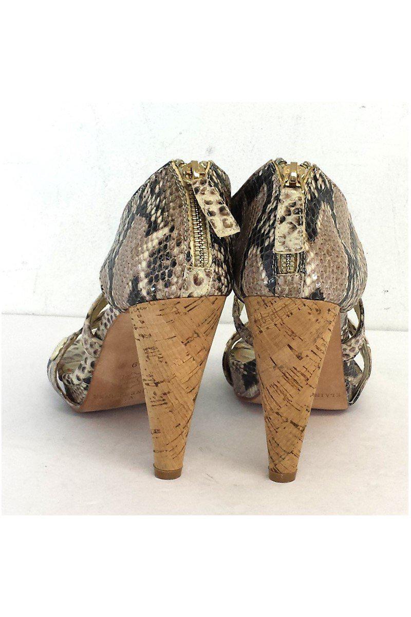 Gorgeous Elaine Turner Beige Python Print Heels in Size 9 - A Must-Have!