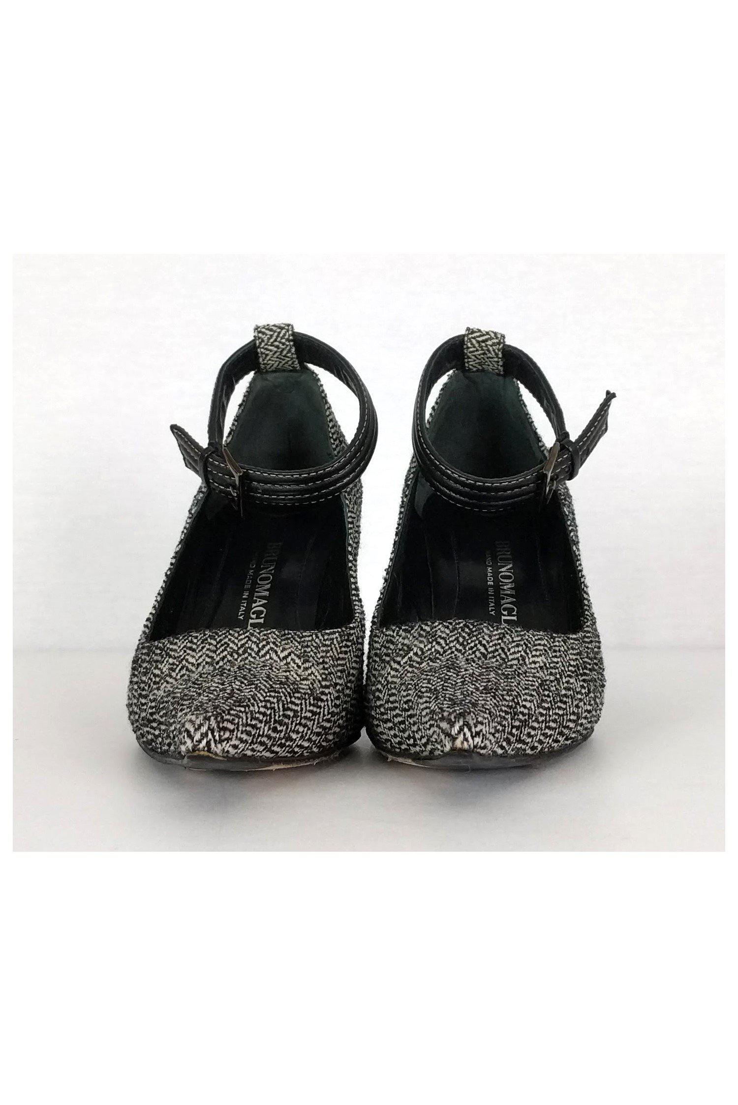 Bruno Magli Black & White Chevron High - Heel Pumps, Size 8 - A Fashion Statement!