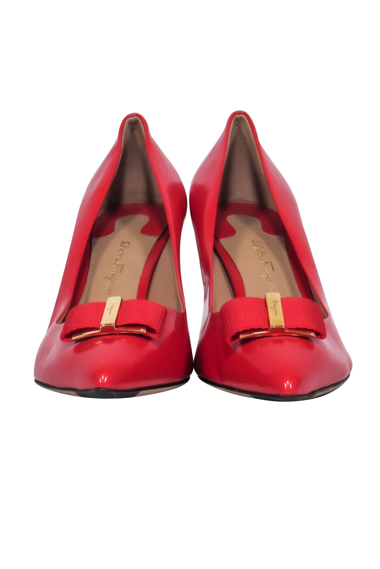 Ferragamo Red Shiny Leather Erice Bow Pumps - Size 9.5: A Must - Have for Fashion Lovers!