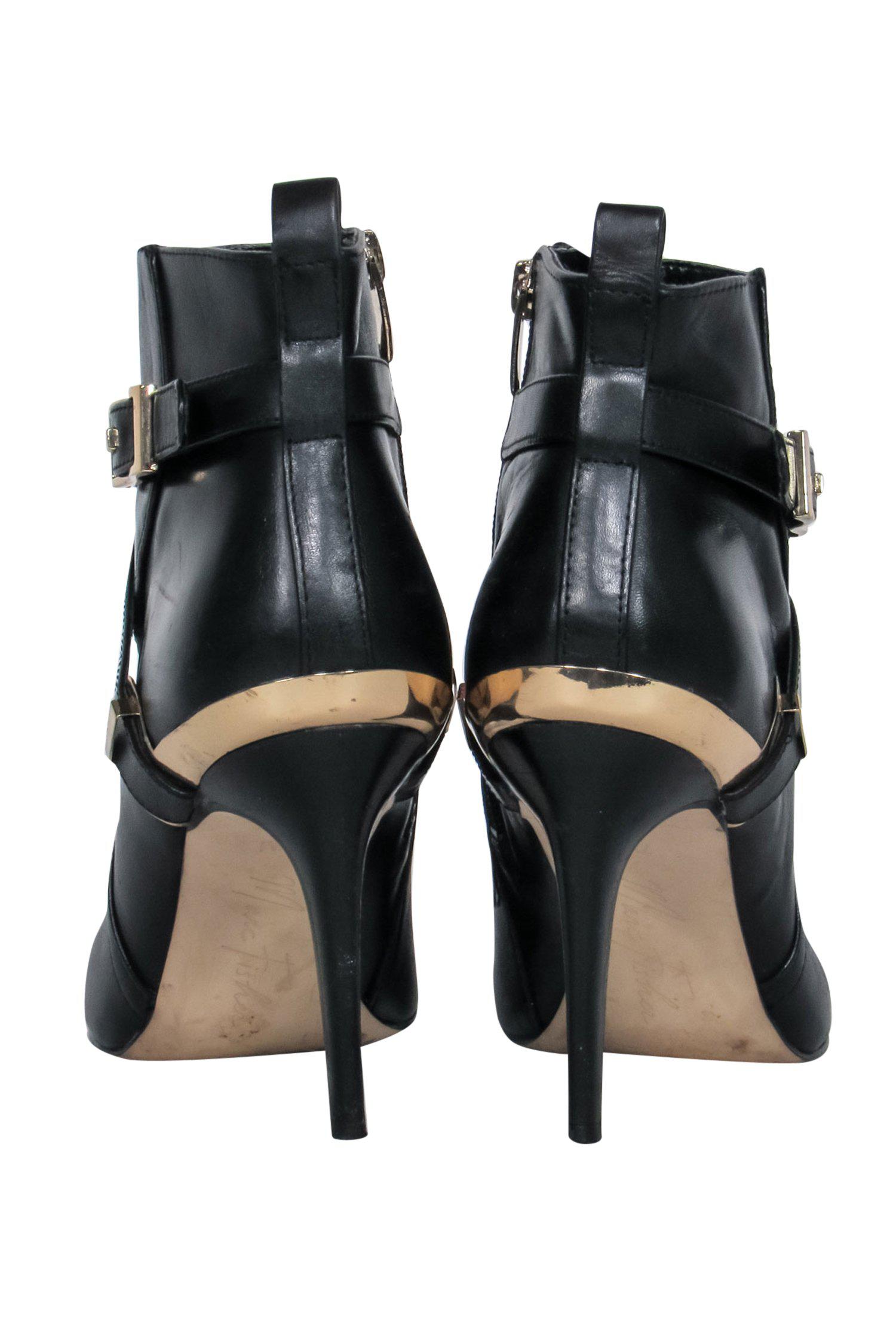 Marc Fisher Black Leather Stiletto Heeled Booties - Size 7.5: A Must-Have for Fashionistas