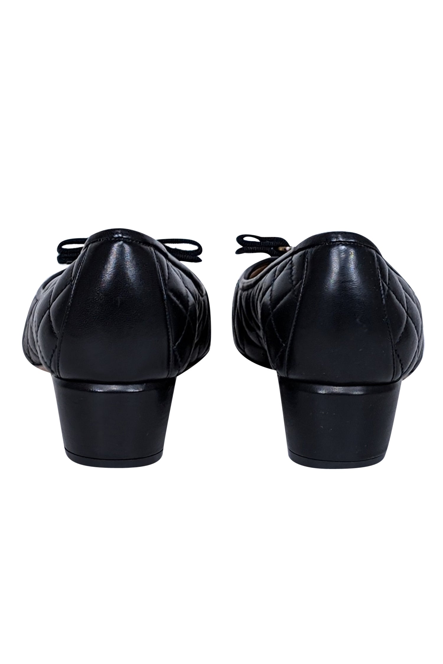 Ferragamo Black Leather Quilted Bow Toe Pumps - Size 10.5 - Elevate Your Style!