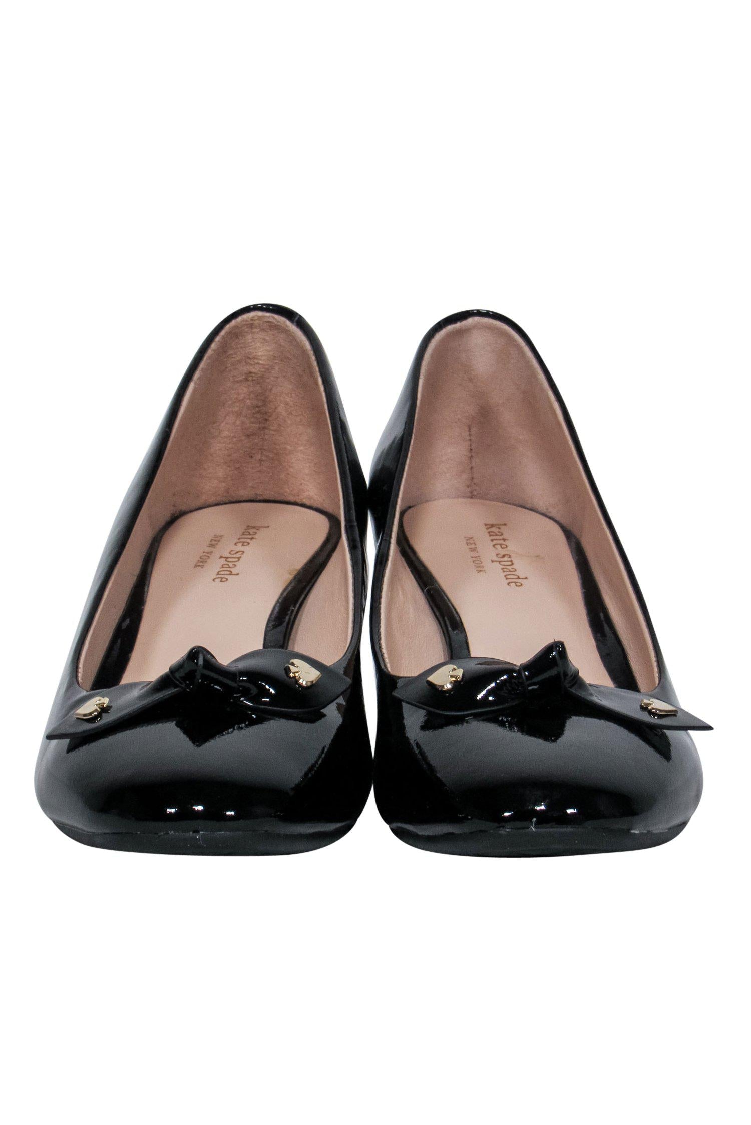 Kate Spade's Stunning Black Patent Leather Pumps with Bow - Size 6.5
