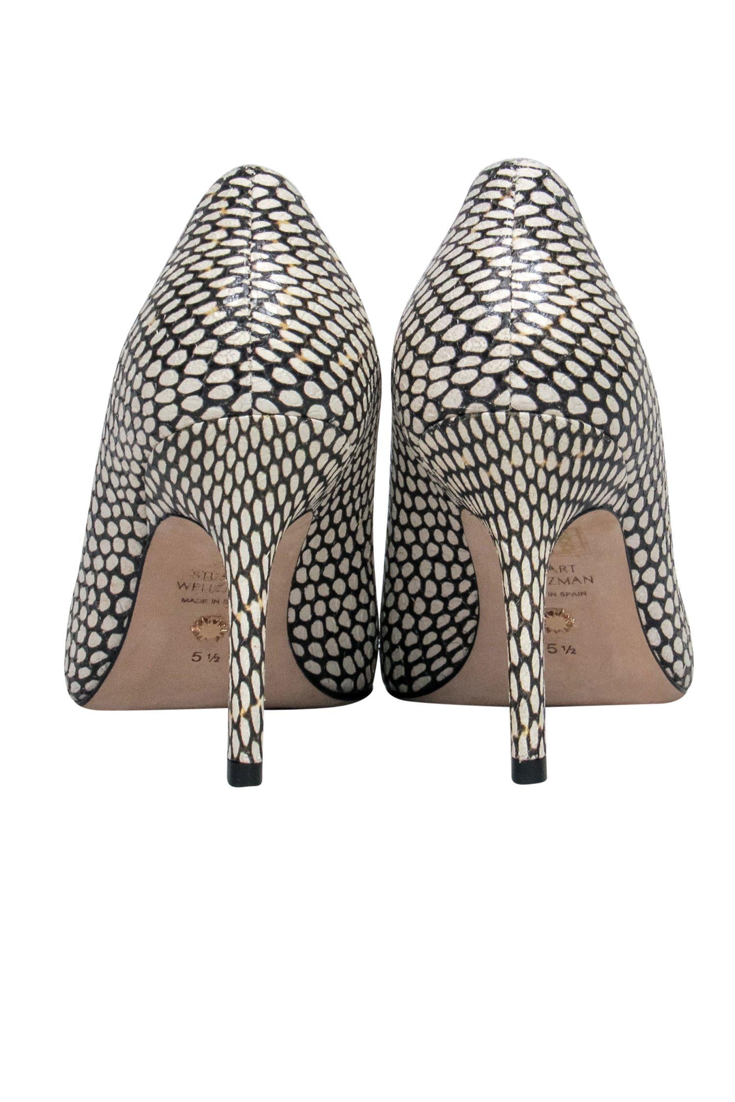 Stuart Weitzman - Stunning White & Black Speckled Snakeskin Pumps in Size 5.5