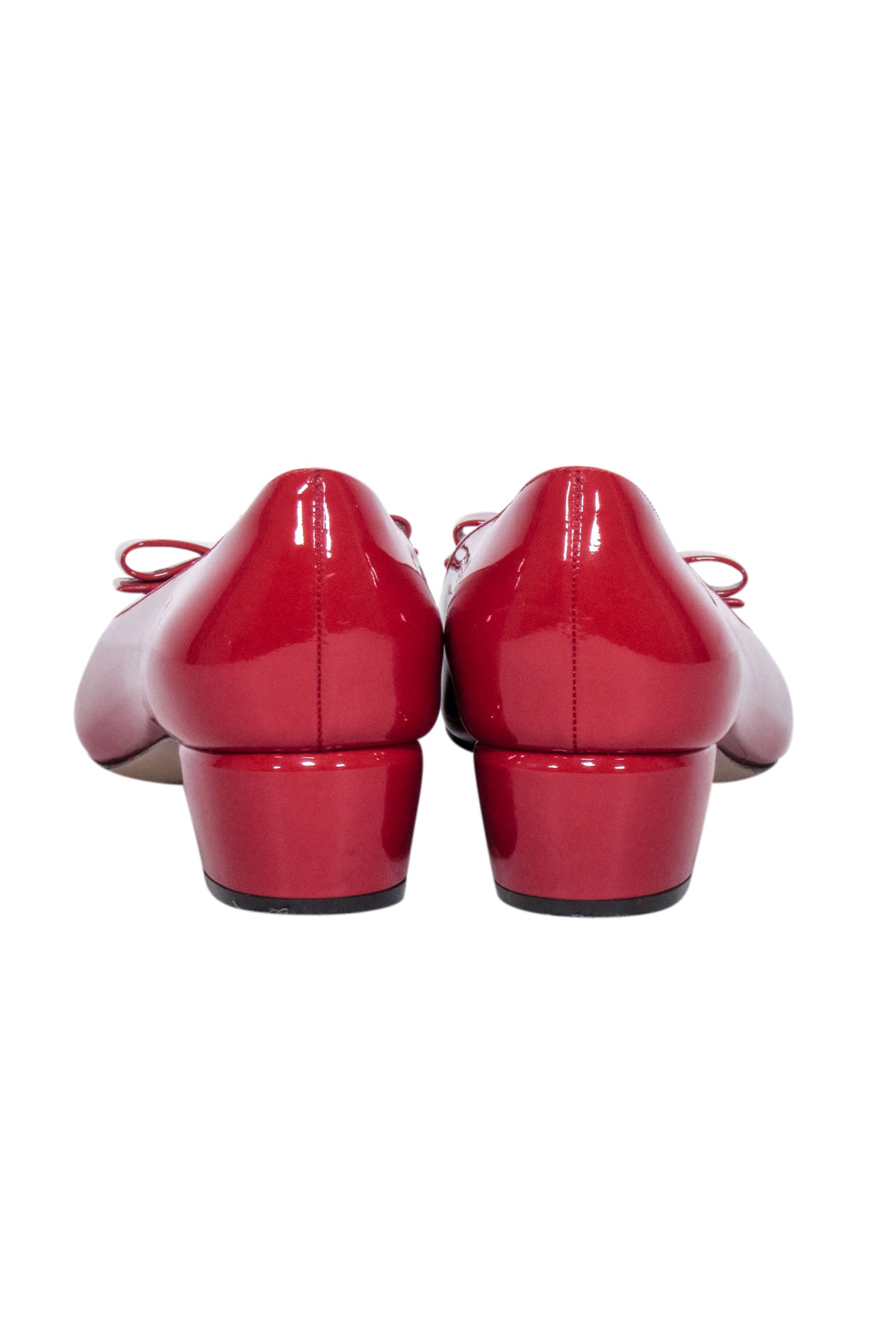 Ferragamo Red Patent Leather Vara Bow Pumps - Size 7: A Must - Have for Style Lovers