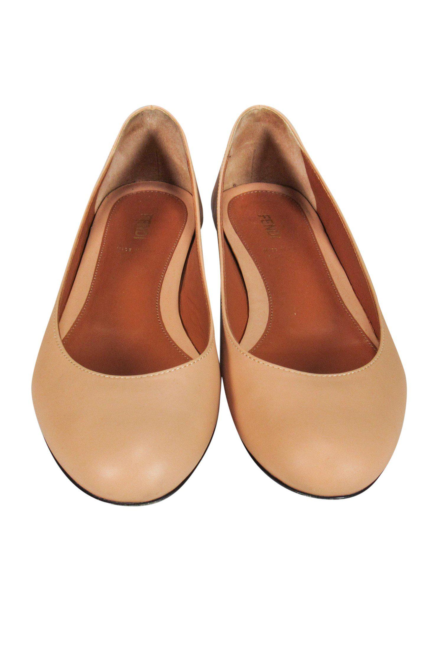Fendi Tan Leather Flats in Size 10 - A Must-Have!