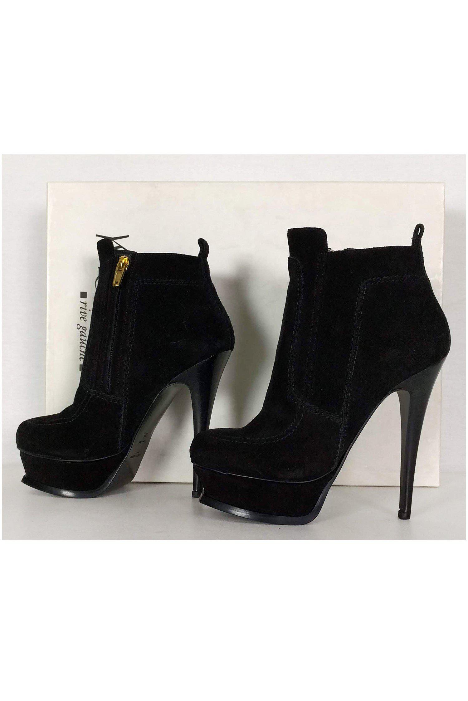 Yves Saint Laurent - Stunning Black Suede Platform Booties in Size 5
